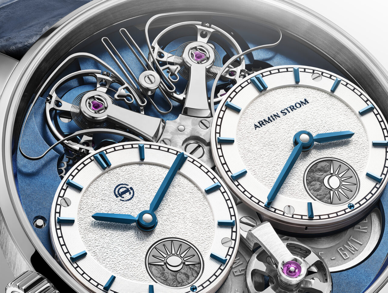Armin Strom Dual Time GMT Resonance cadran bleu, gros plan sur les deux balanciers en résonance